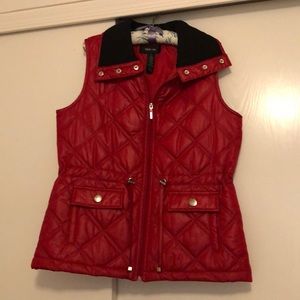 Style & Company red zip front vest